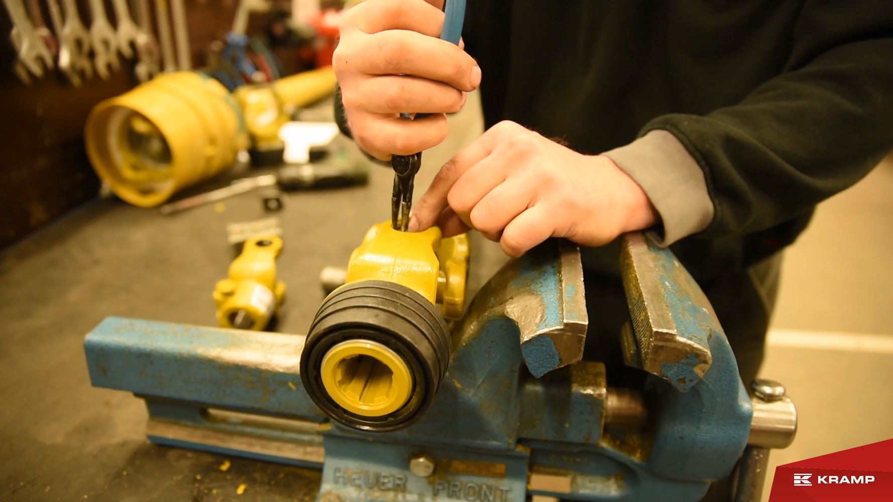 Replacing a Yoke on a Walterscheid PTOShaft Kramp